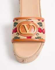 VLogo Signature Flatform Sandal In Jacquard Raffia With Cherryfic Motif 60mm