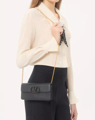 VLogo Signature Grainy Calfskin Wallet With Chain