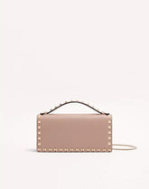 Rockstud Wallet With Chain In Grainy Calfskin
