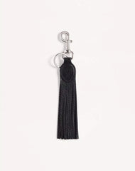 Valentino Garavani VLogo Signature Key Ring In Grainy Calfskin And Metal