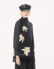 Apres L'Hiverlilium Silk Scarf
