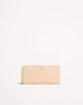 VLogo Signature Zip Wallet In Grainy Calfskin