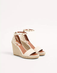 Double Rockstud Grainy Calfskin Wedge Sandal 105 Mm