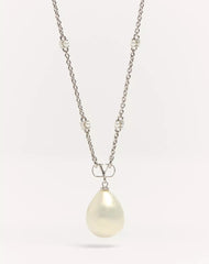 VLogo Signature Metal Brooch With SwarovskiÂ® Crystals And Pearls