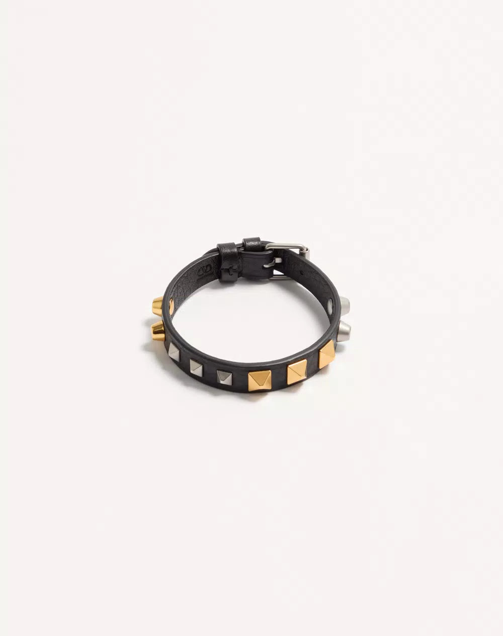 Rockstud Bracelet In Grainy Calfskin With A Mix Of Studs.