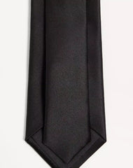 Valentie Silk Tie With VLogo Signature Detail