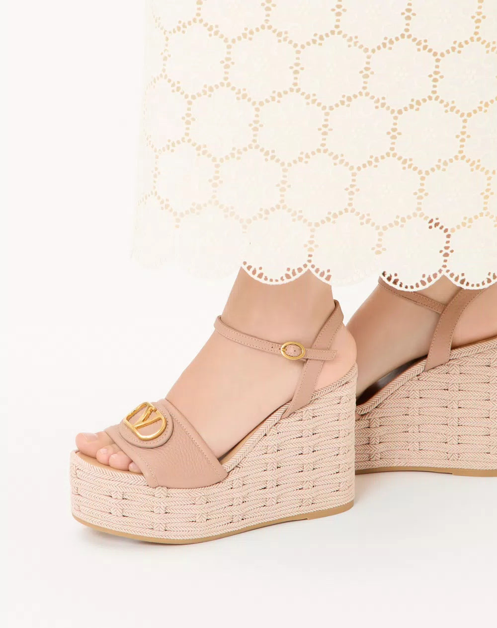 VLogo Signature Wedge Sandal In Grainy Calfskin 120Mm