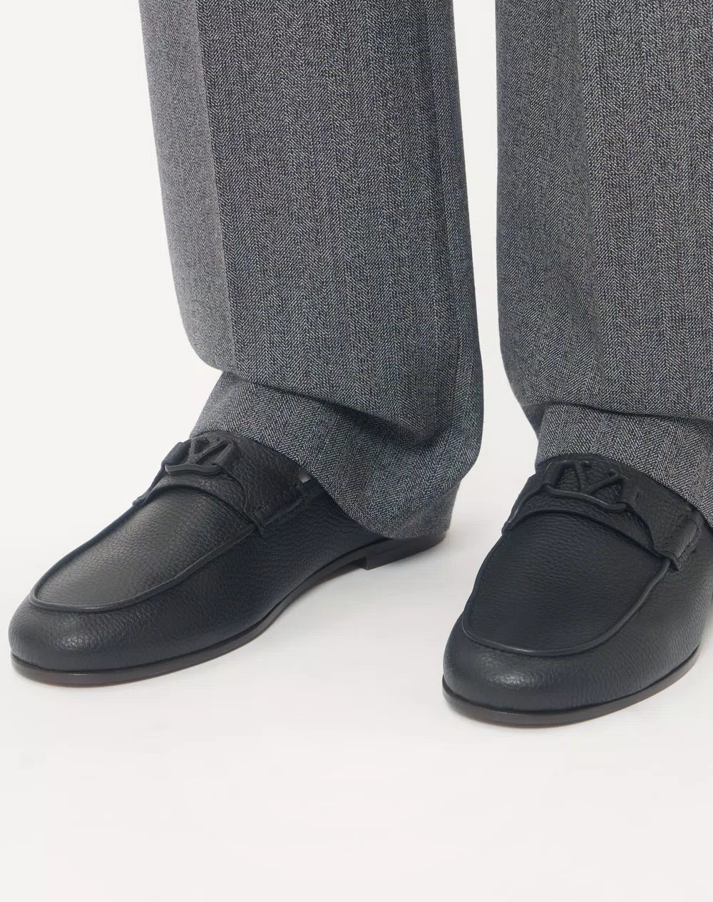 VLogo Signature Deer Leather Loafer